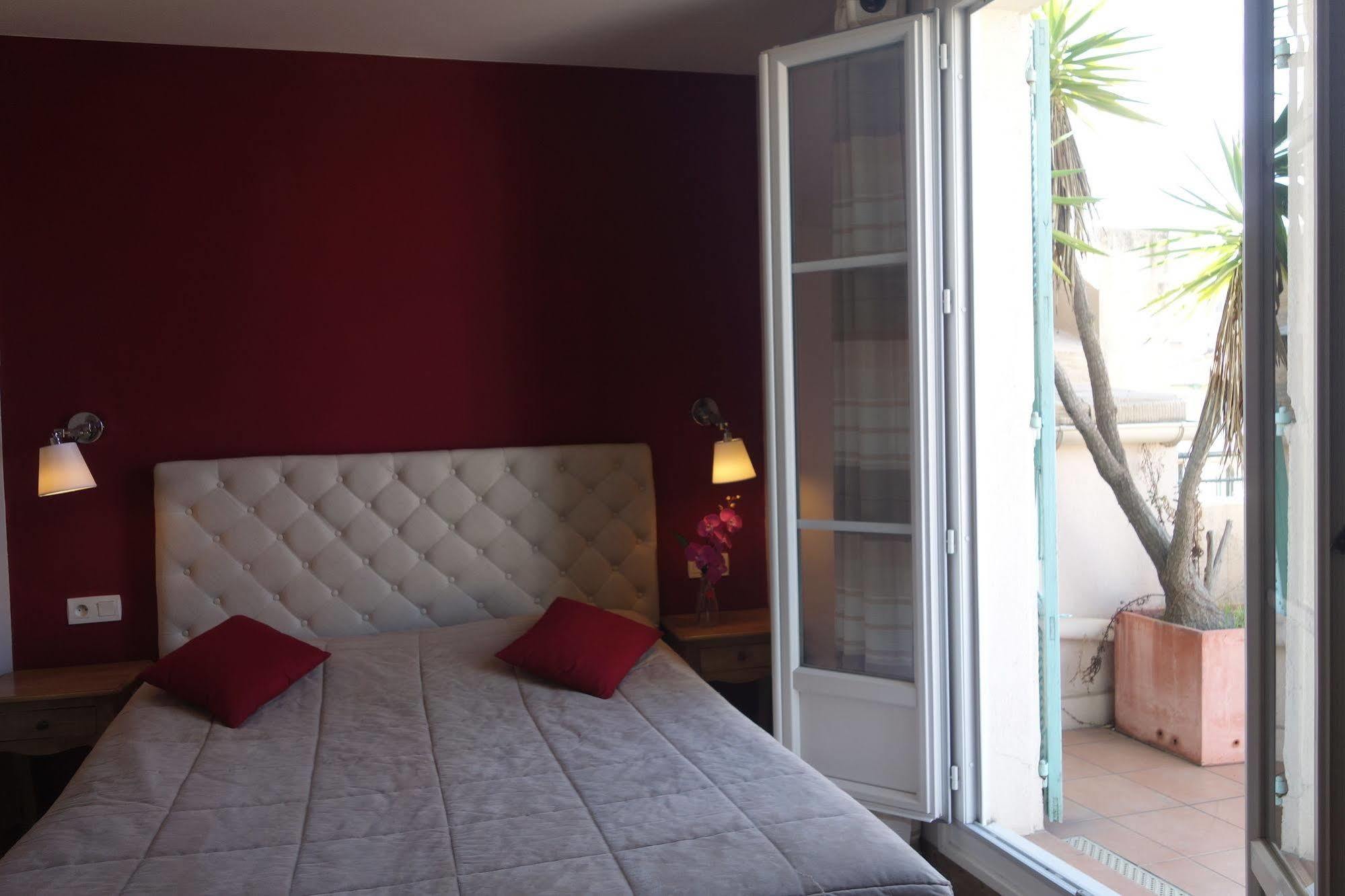 H33 Hotel