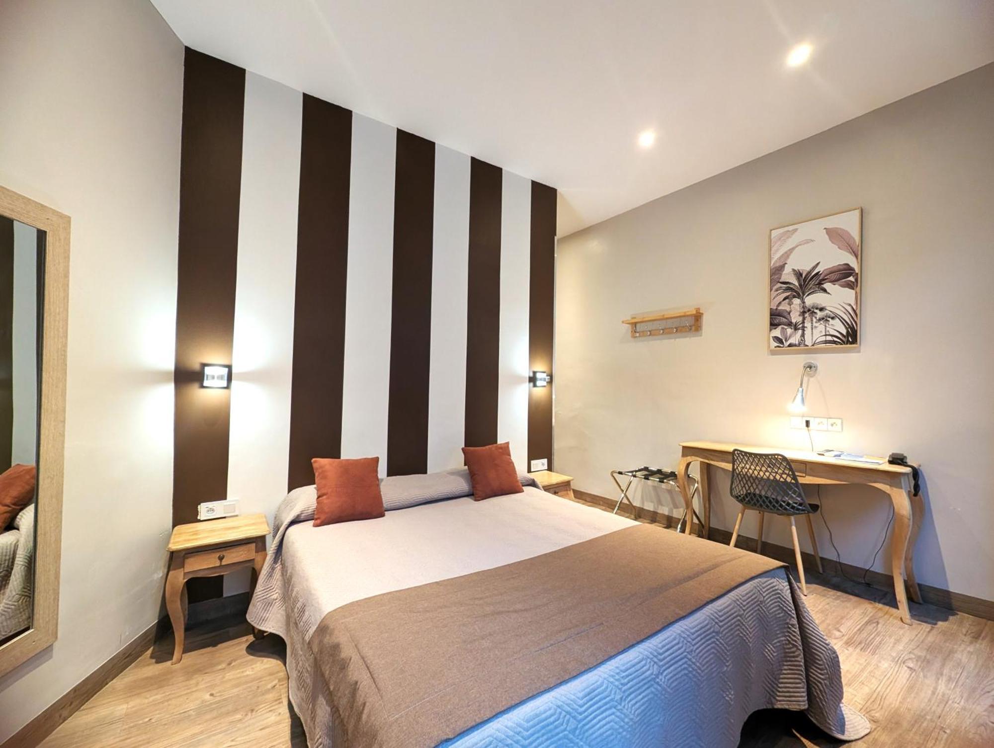 Hotel H33 2*