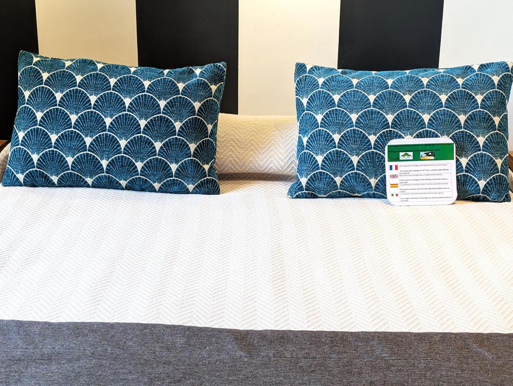 Hotel H33